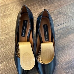 Steve Madden high heels with soft pad 
size in 8b